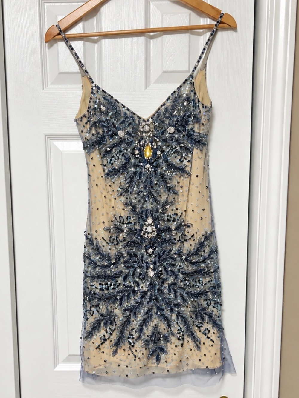 NWT Basix Black Label Blue Beaded Sequin Cocktail Dress Size 0